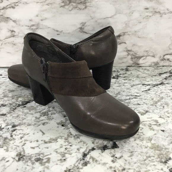 Clarks Women's Brown Leather Ankle Bootie - Picture 4 of 12